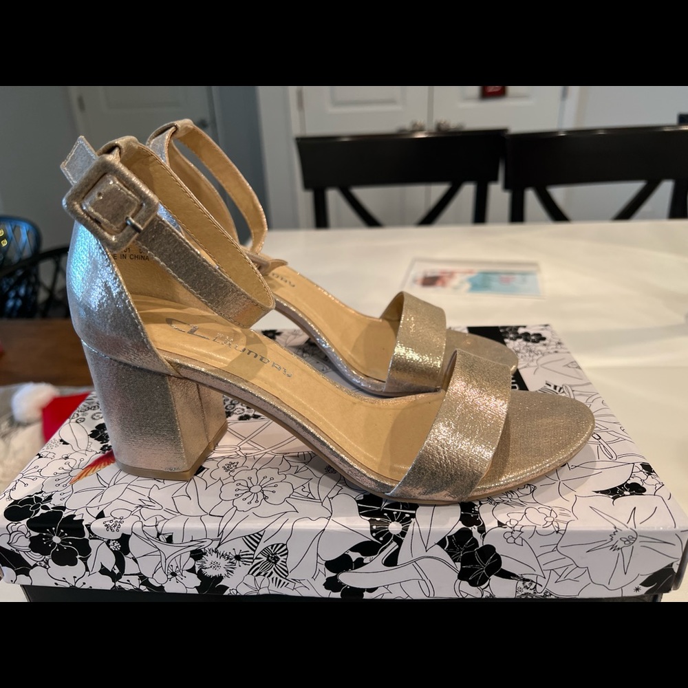 CL by Laundry Gold Block Heel Sandals - Picture 2 of 7